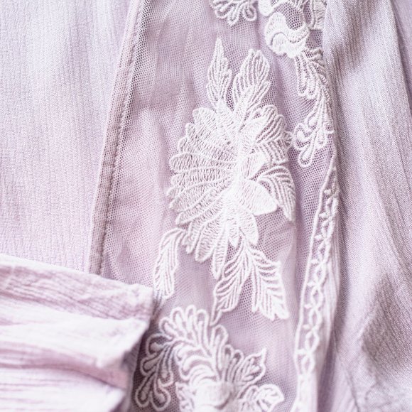 Floral Embroidered Maxi Kimono with Lace Detail - Picture 4 of 5